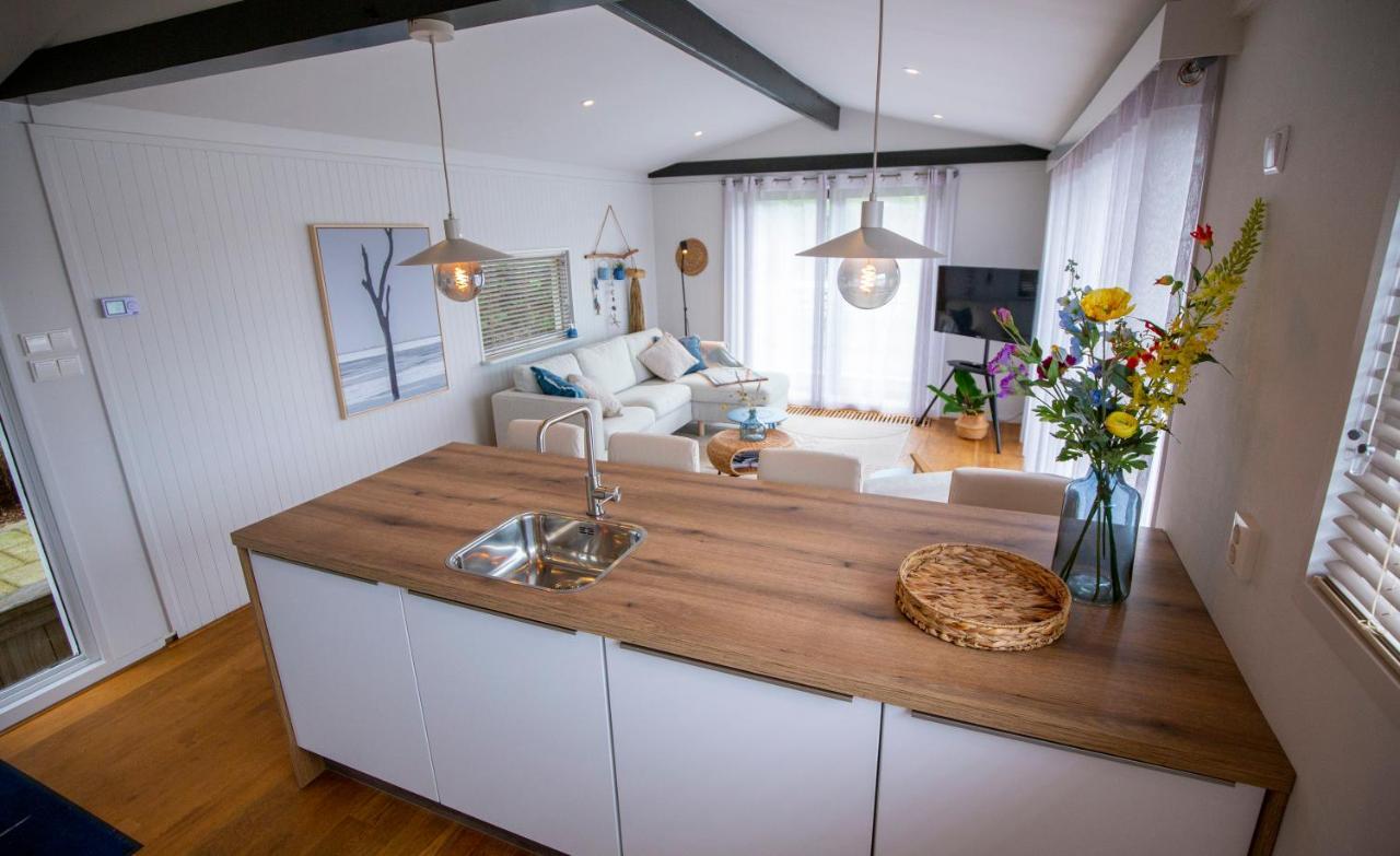 Ferienwohnung Unieke Woonboot In Harlingen Exterior foto